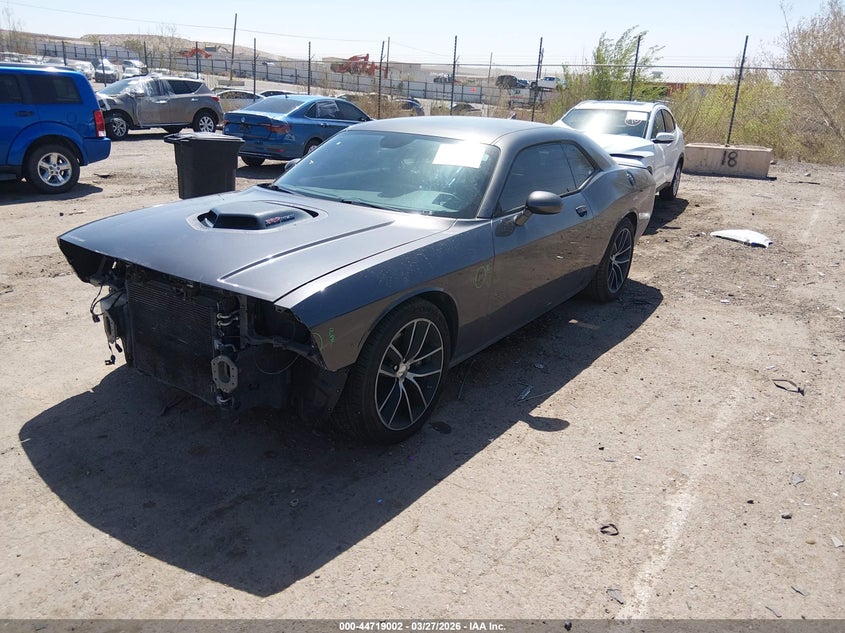 2016 Dodge Challenger 392 Hemi Scat Pack Shaker