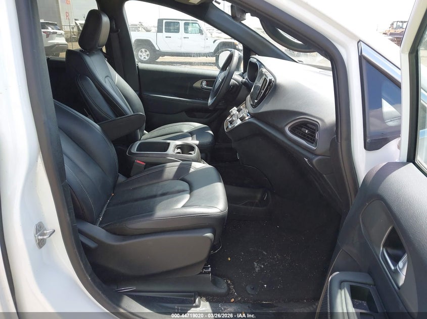2025 CHRYSLER PACIFICA 3.6L V-6 DOHC, VVT, (VIN: 2C4RC1BG3SR554219