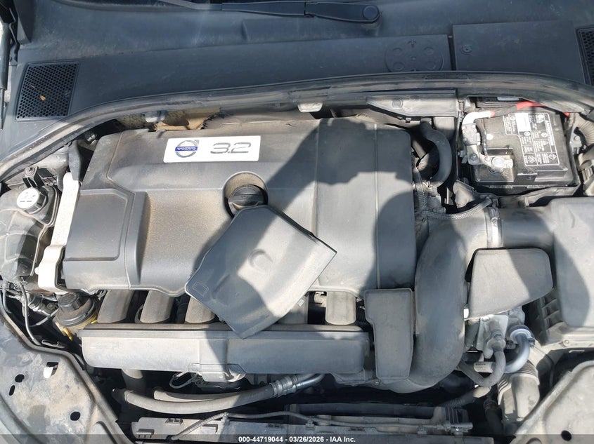 2013 Volvo Xc70 3.2 VIN: YV4952BZ1D1162068 Lot: 44719044