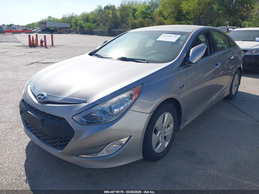 2011 Hyundai Sonata Hybrid KMHEC4A41BA001916 photo 1