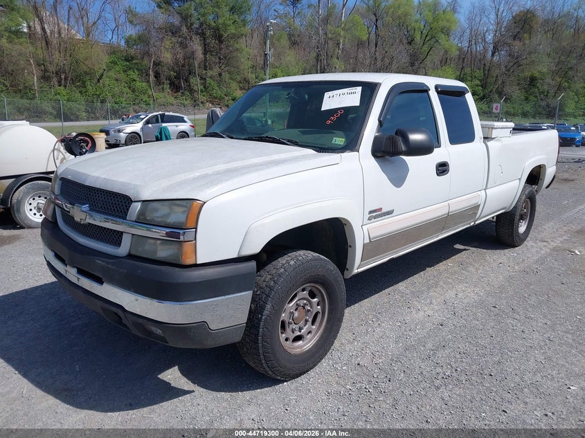 2004 Chevrolet Silverado 2500Hd Ls