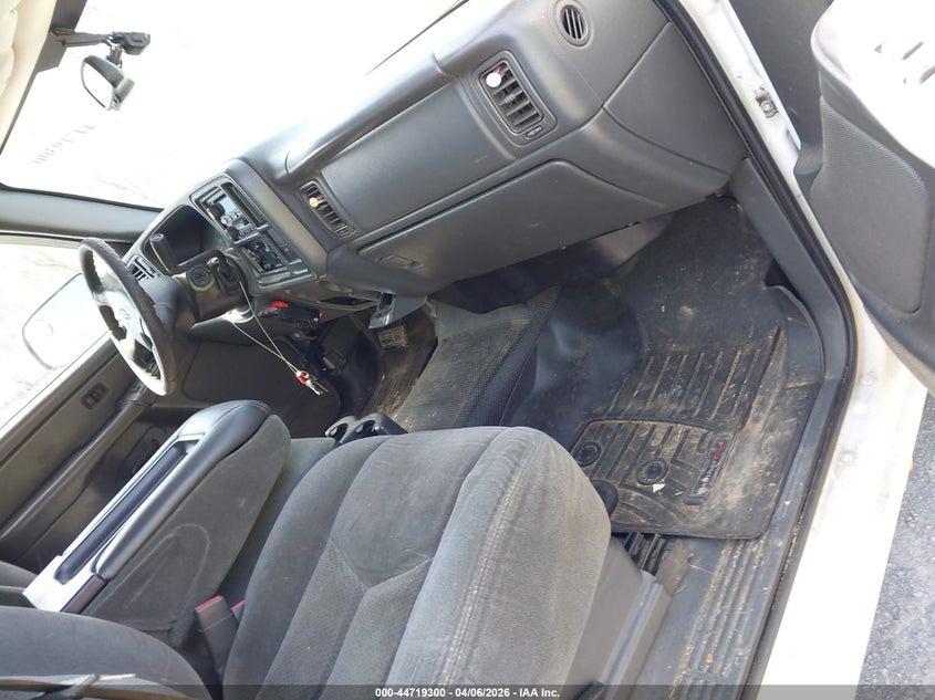 2004 Chevrolet Silverado 2500Hd Ls