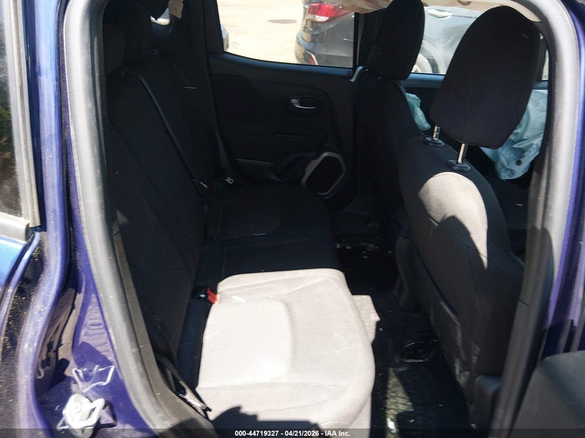 2016 JEEP RENEGADE auction photo 8
