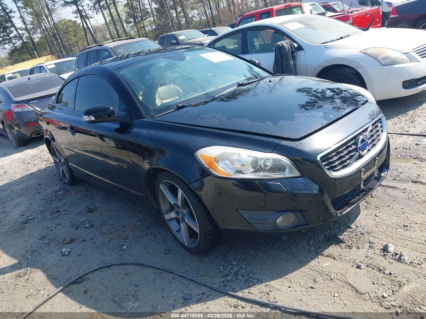 2011 Volvo C70 T5
