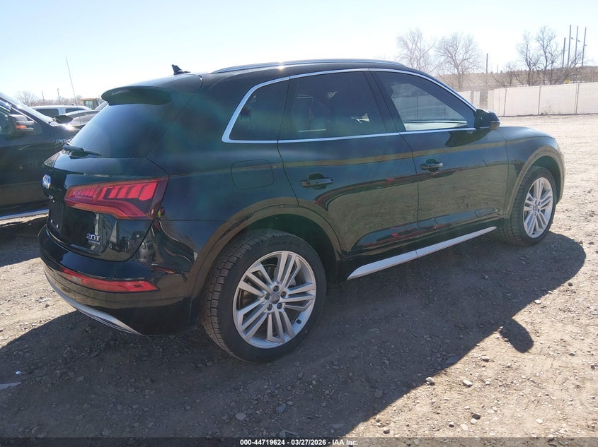 2018 Audi Q5 2.0T Premium/2.0T Tech Premium