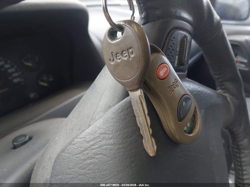 2002 Jeep Grand Cherokee Sport VIN: 1J4GX38S02C179766 Lot: 44719930