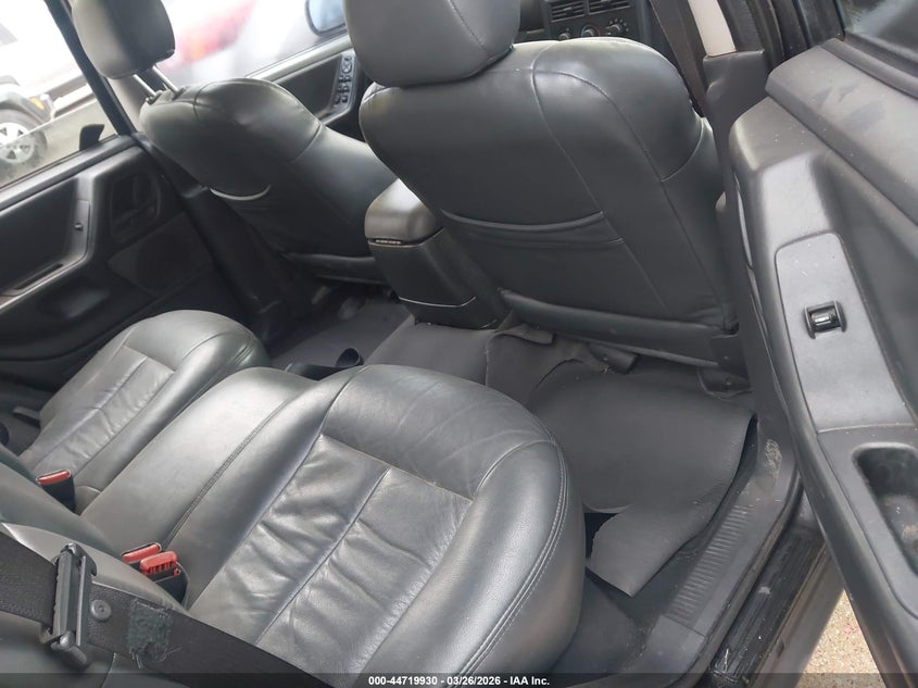 2002 Jeep Grand Cherokee Sport VIN: 1J4GX38S02C179766 Lot: 44719930