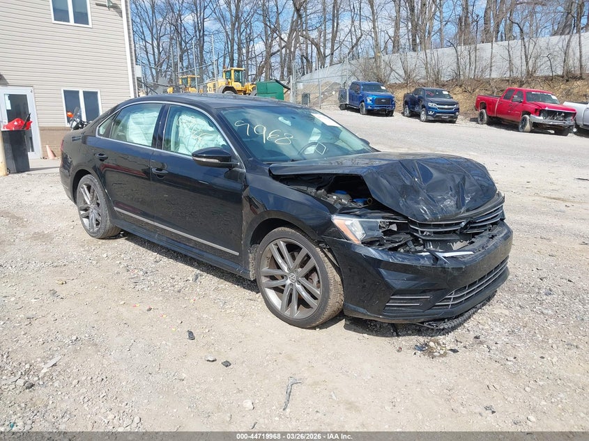 2016 Volkswagen Passat 1.8T R-Line/1.8T S