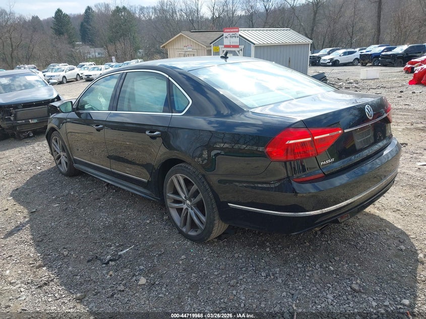 2016 Volkswagen Passat 1.8T R-Line/1.8T S