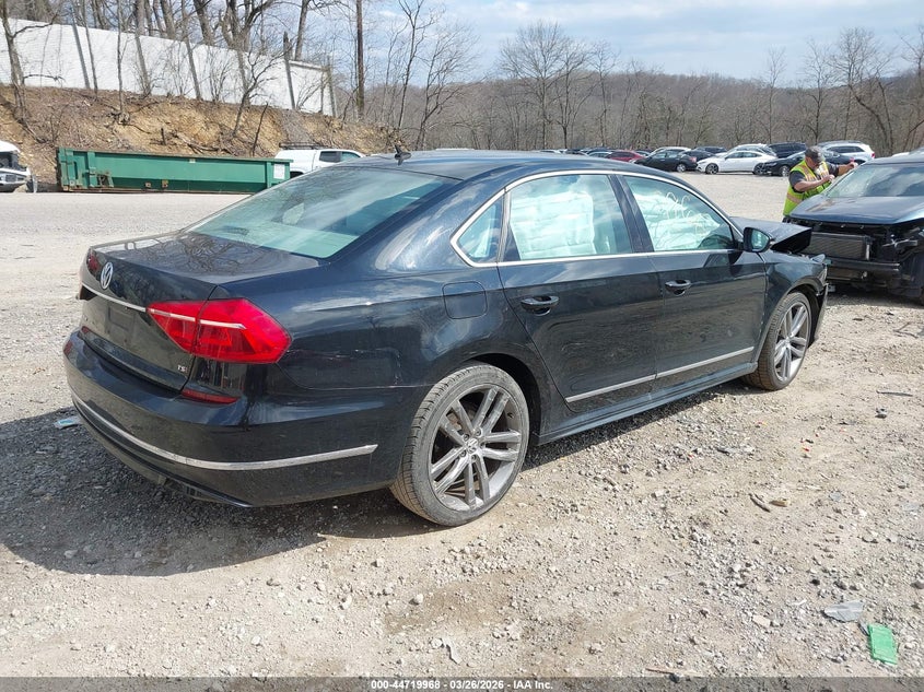 2016 Volkswagen Passat 1.8T R-Line/1.8T S
