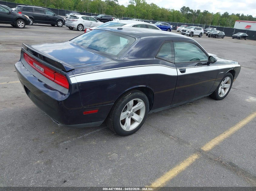 2012 Dodge Challenger Sxt