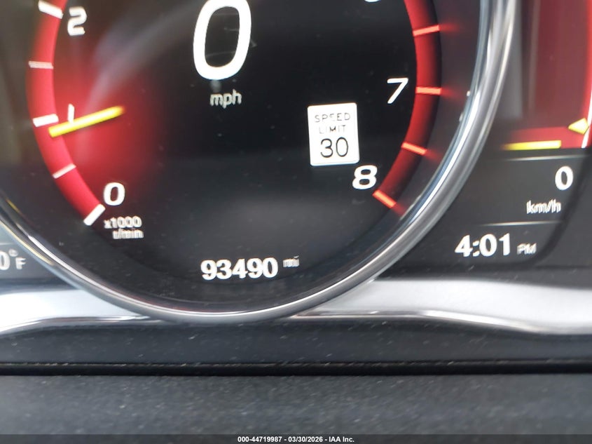 2017 Volvo V60 T6 R-Design Platinum VIN: YV149MSS8H1373557 Lot: 44719987