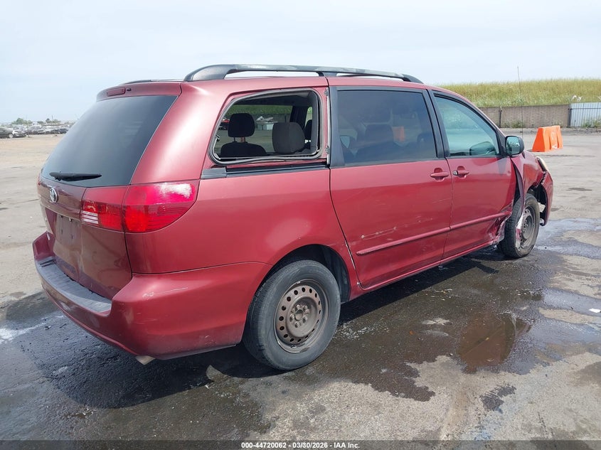2004 Toyota Sienna Le