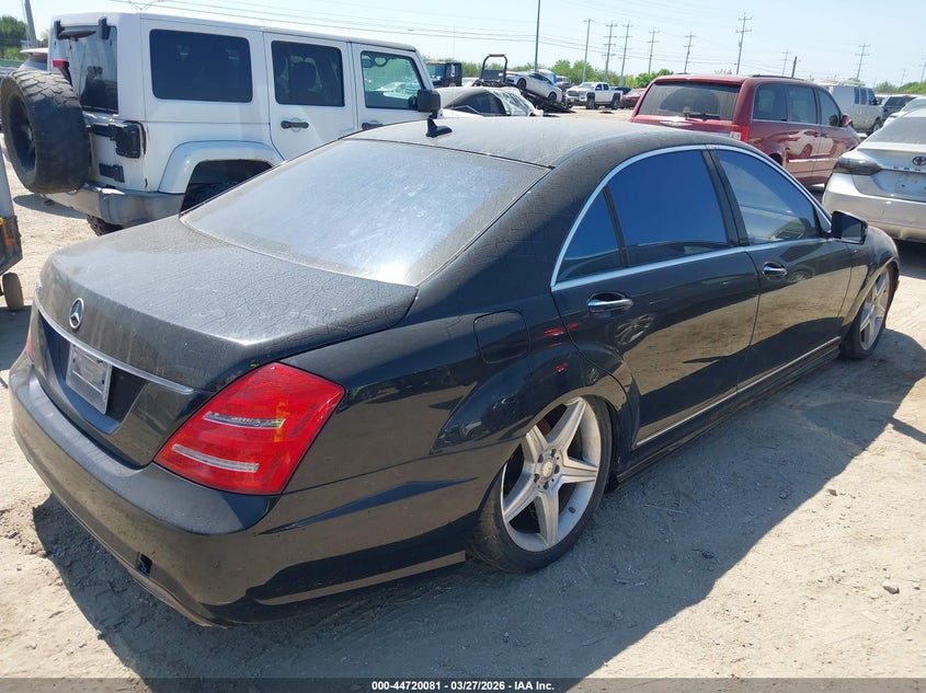 2010 Mercedes-Benz S 550