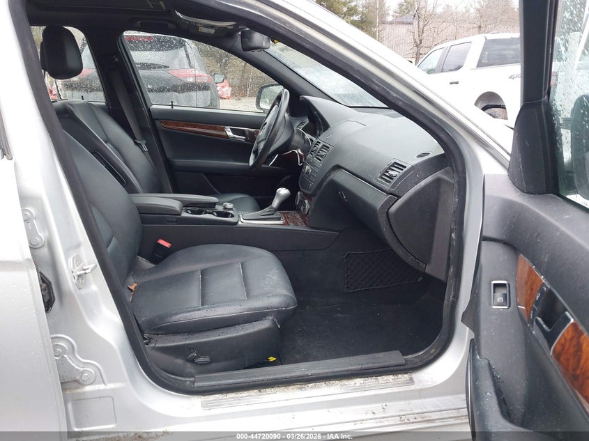 2009 Mercedes-Benz C 300 Luxury 4Matic/Sport 4Matic