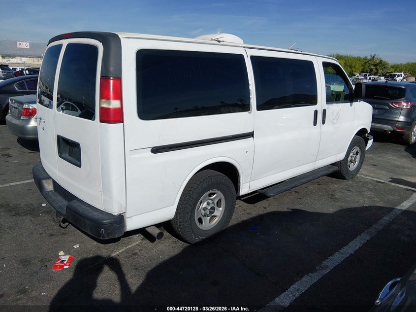 2007 GMC Savana Work Van