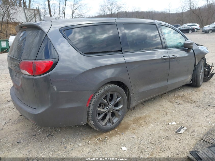 2018 Chrysler Pacifica Touring Plus