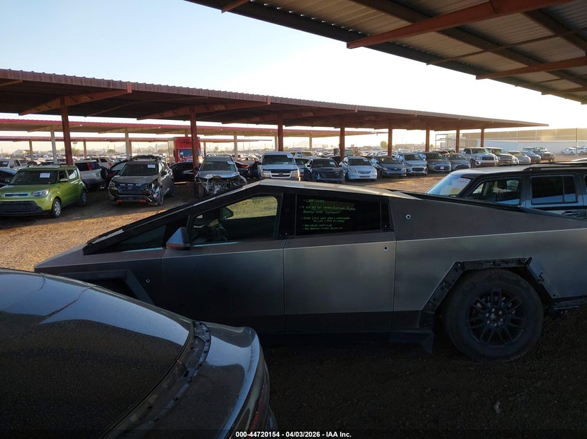 2025 Tesla Cybertruck All-Wheel Drive VIN: 7G2CEHED2SA073216 Lot: 44720154