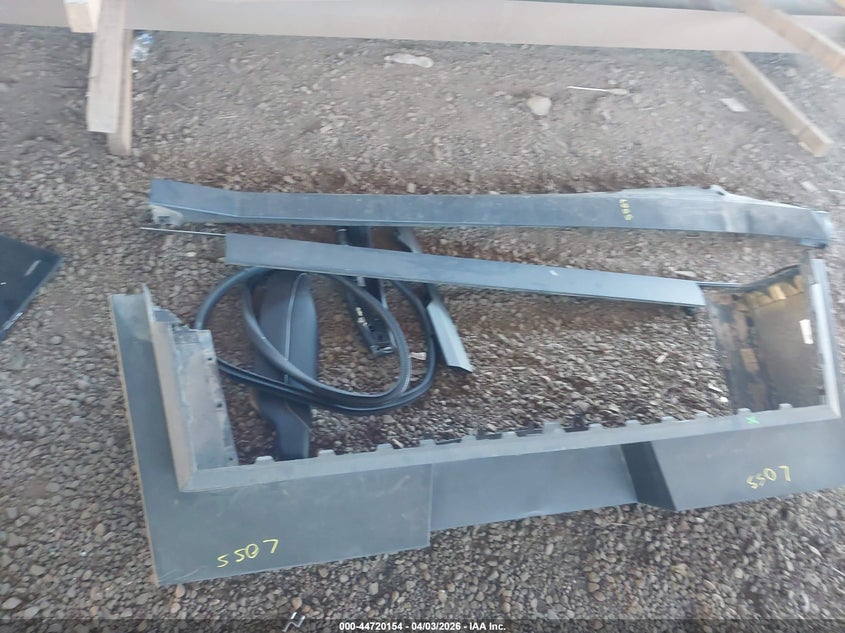 2025 Tesla Cybertruck All-Wheel Drive VIN: 7G2CEHED2SA073216 Lot: 44720154