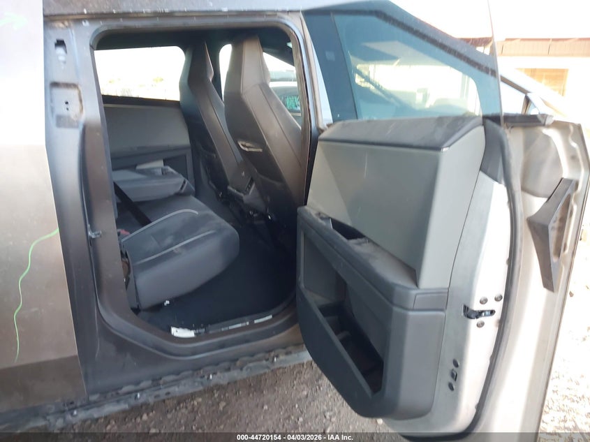 2025 Tesla Cybertruck All-Wheel Drive VIN: 7G2CEHED2SA073216 Lot: 44720154