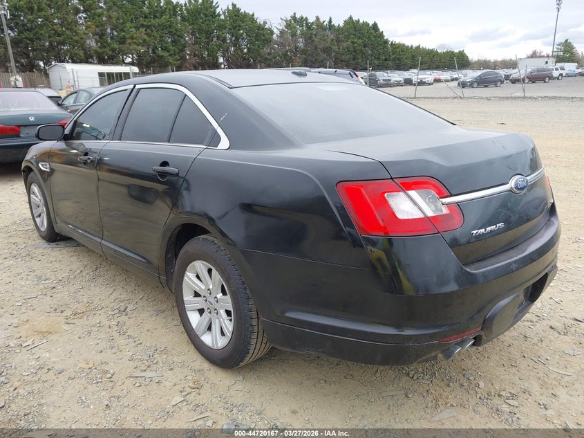 2010 Ford Taurus Se