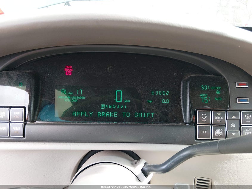 1998 Cadillac Deville Standard VIN: 1G6KD54Y7WU781811 Lot: 44720179