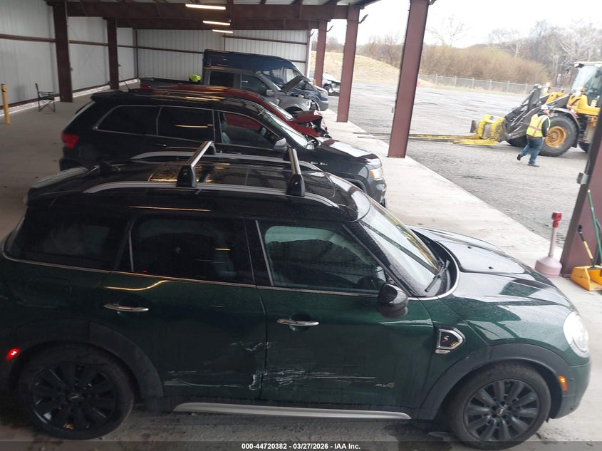 2017 Mini Countryman Cooper S VIN: WMZYT5C34H3B66743 Lot: 44720382