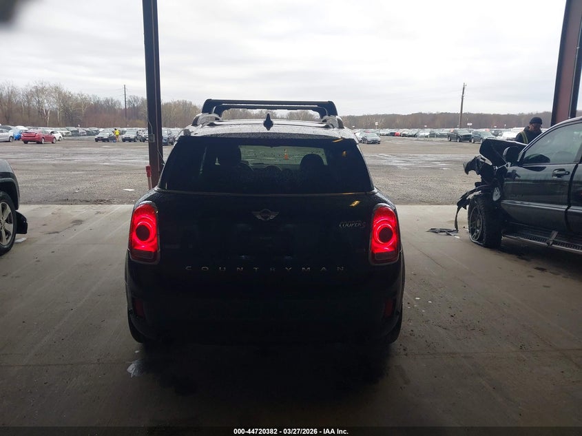 2017 Mini Countryman Cooper S VIN: WMZYT5C34H3B66743 Lot: 44720382