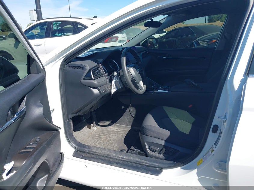 2022 Toyota Camry Le