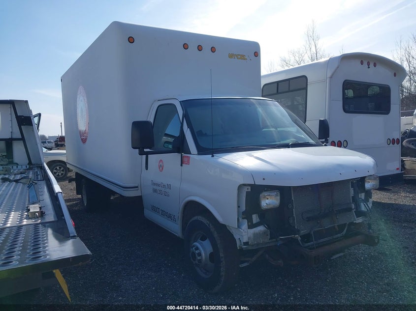 2017 GMC SAVANA CUTAWAY 3500 1WT