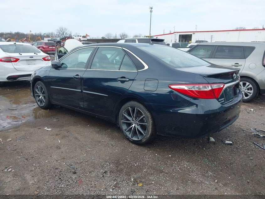 2016 Toyota Camry Xse