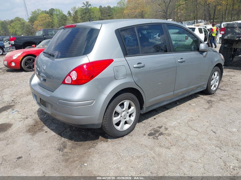 2012 Nissan Versa 1.8 S