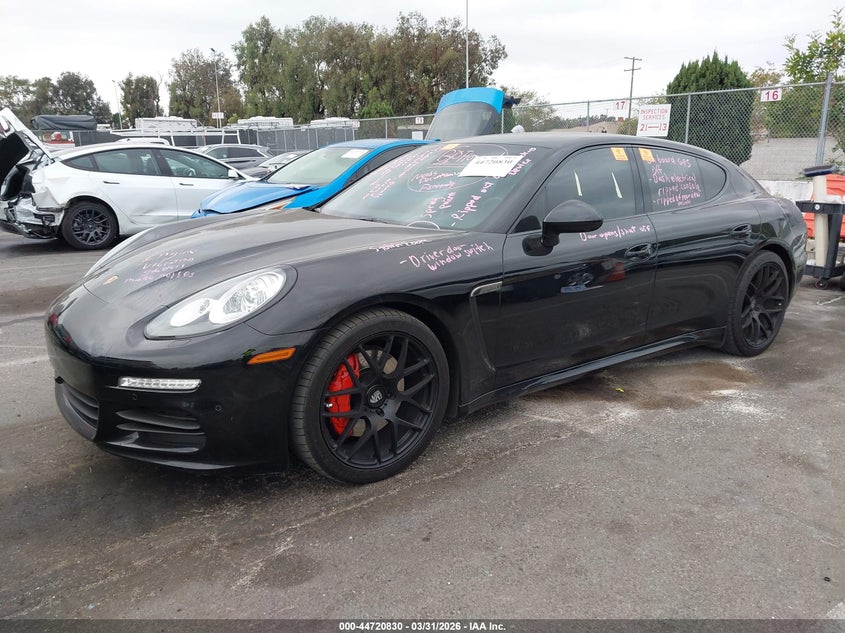 2014 Porsche Panamera 4