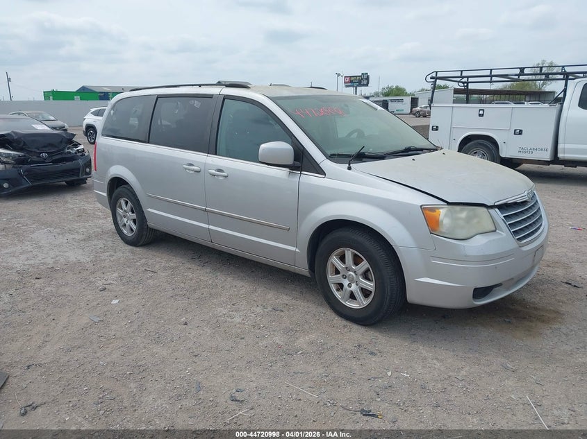 2A4RR5D11AR347352 2010 Chrysler Town & Country Touring auction photo 1