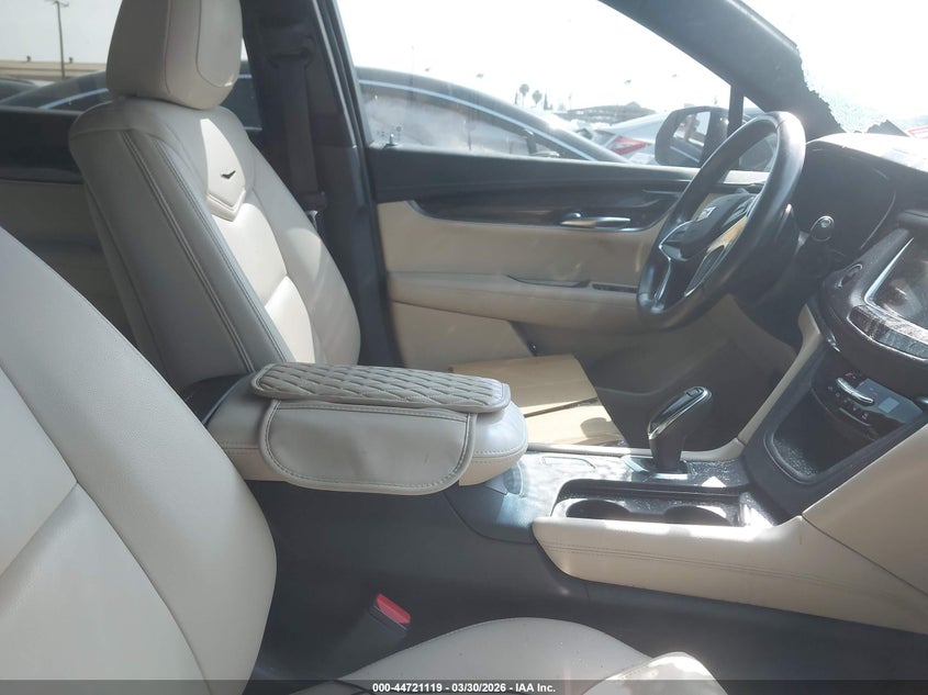 2019 Cadillac Xt5 Standard