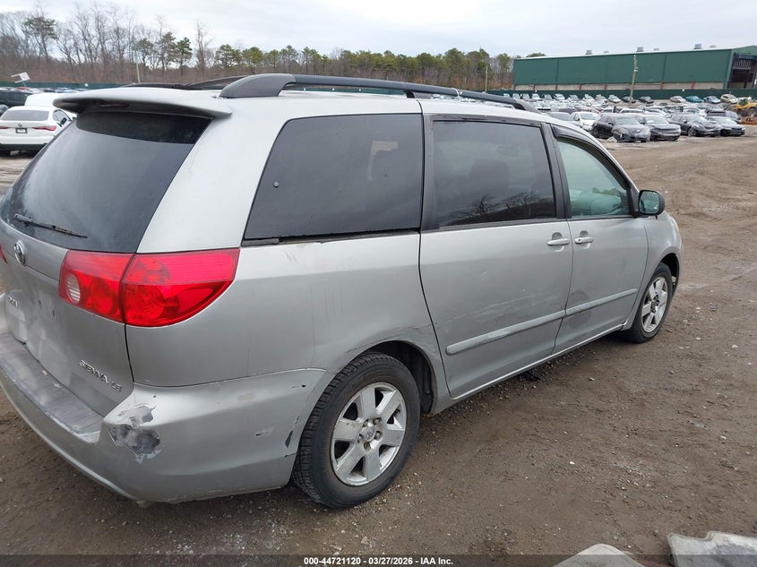 2008 Toyota Sienna Le