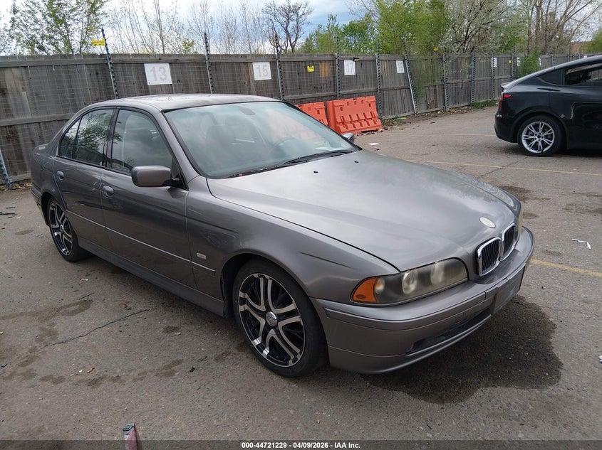 2002 BMW 540Ia