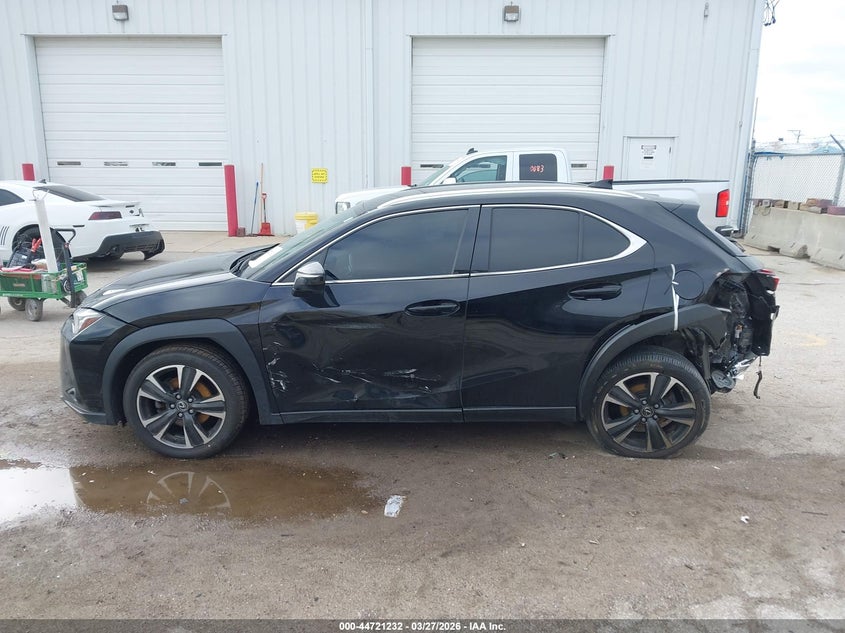 2022 Lexus Ux 200 VIN: JTHX3JBH3N2056135 Lot: 44721232