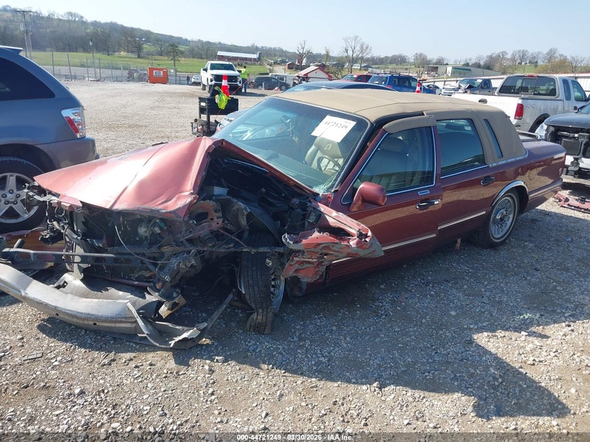 1995 Lincoln Town Car Executive