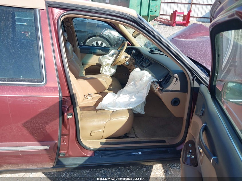 1995 Lincoln Town Car Executive