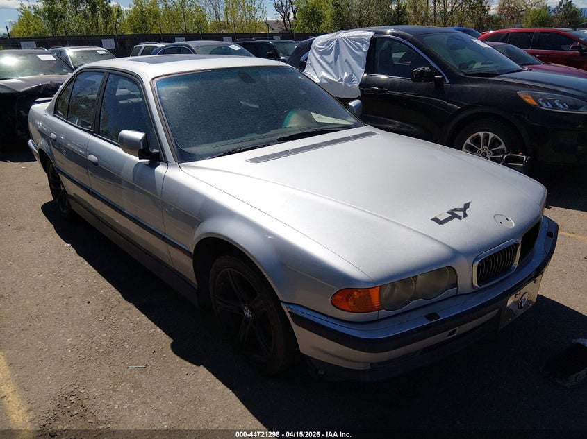 2000 BMW 740Ia