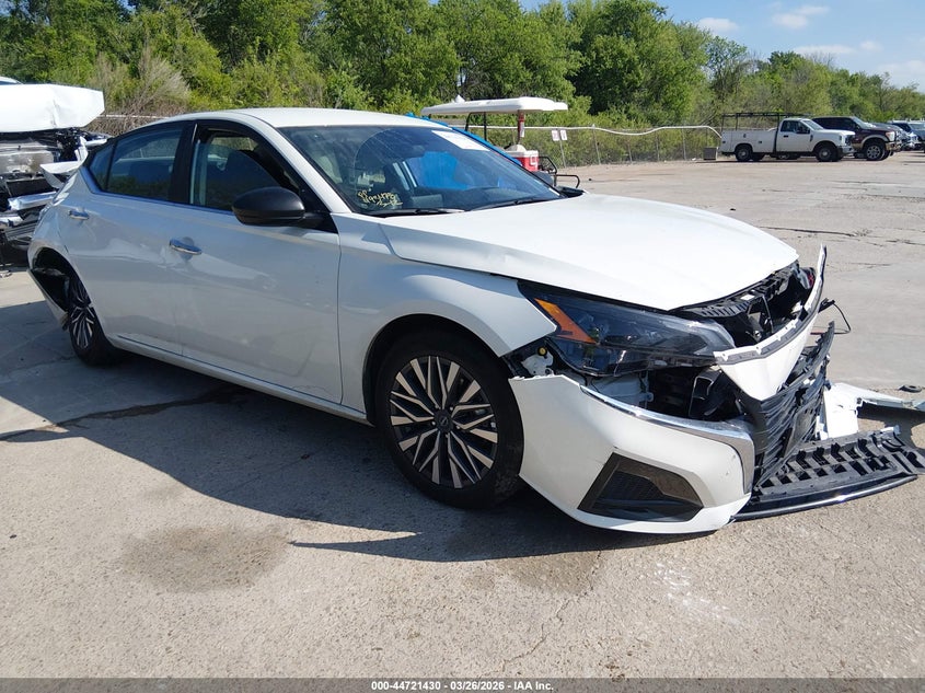 2025 Nissan Altima Sv Fwd