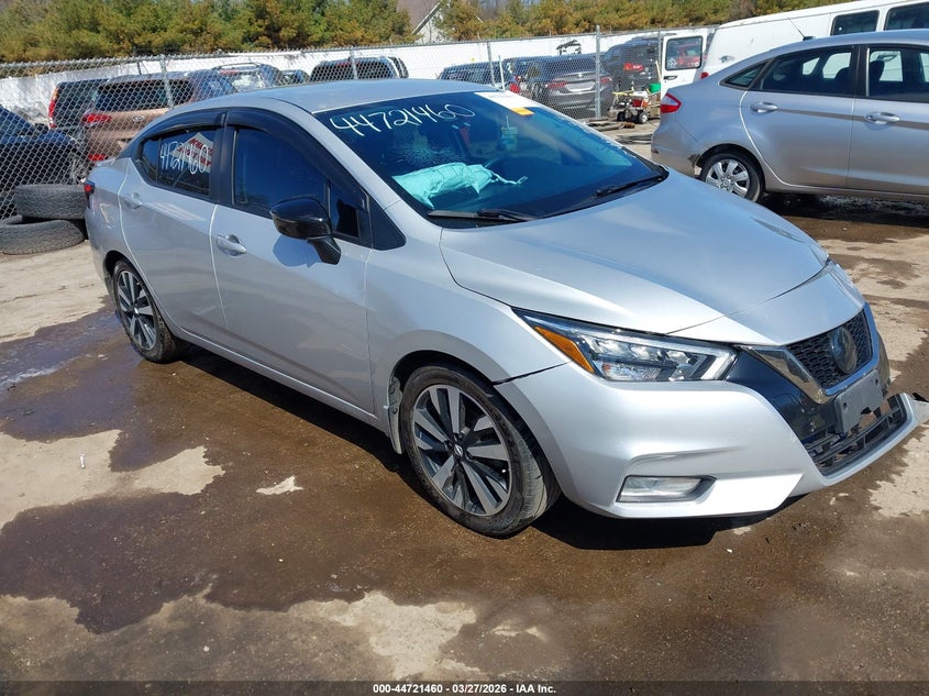 2021 Nissan Versa Sr Xtronic Cvt