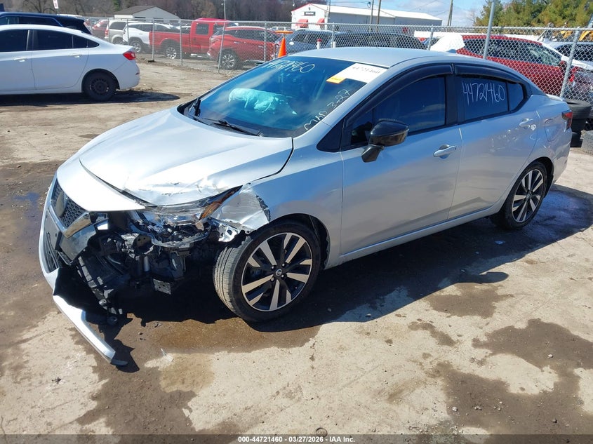 2021 Nissan Versa Sr Xtronic Cvt