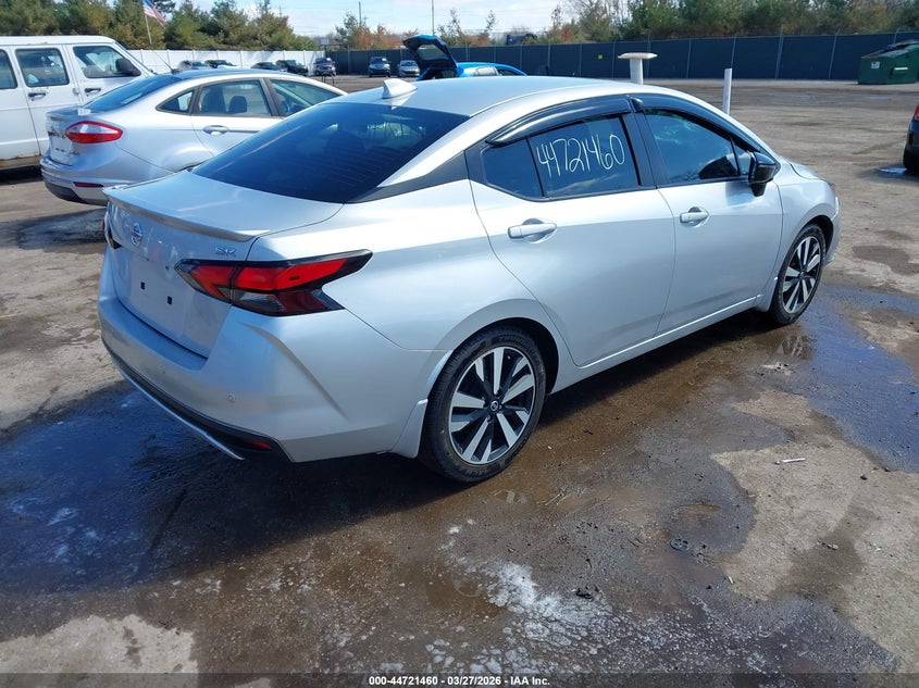2021 Nissan Versa Sr Xtronic Cvt