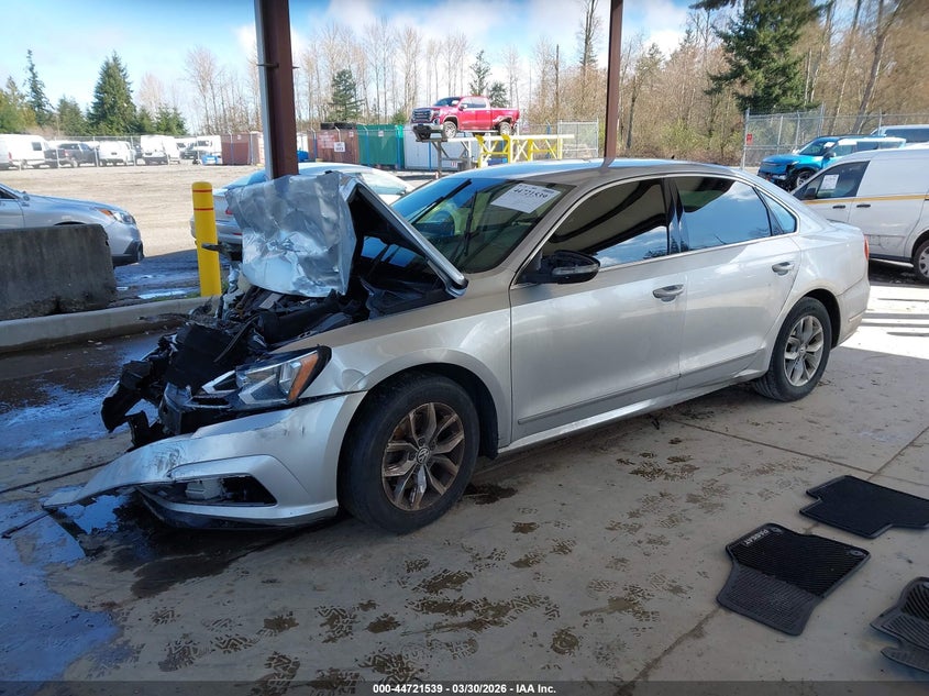 2016 Volkswagen Passat 1.8T S