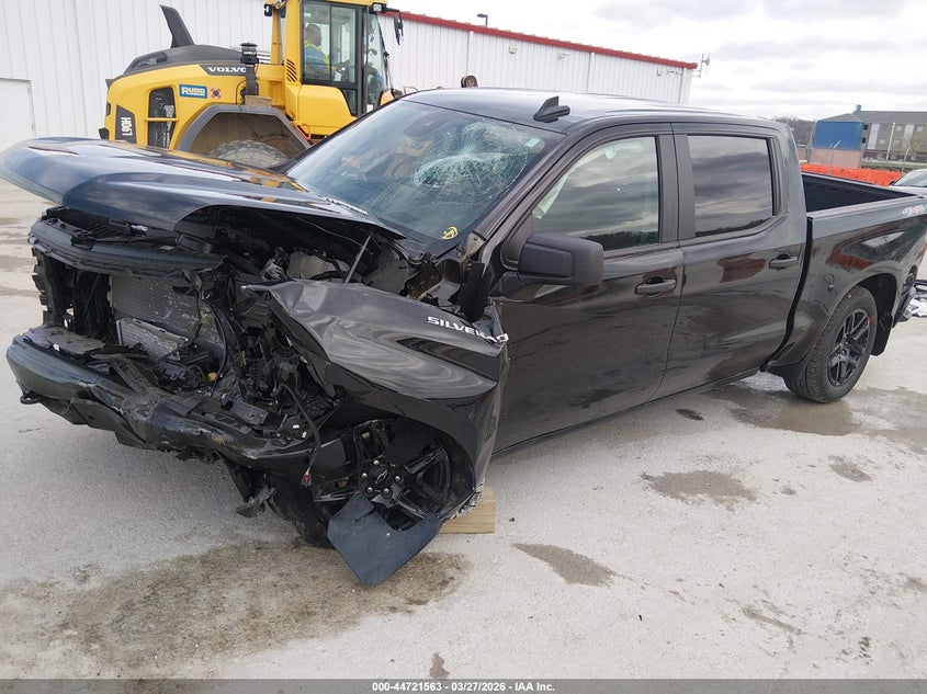 2026 Chevrolet Silverado 1500 4wd  Short Bed Custom 1GCPKBEK6TZ189560 photo 1