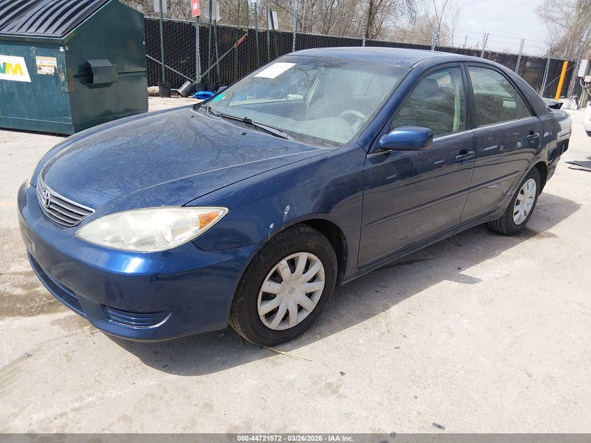 2005 Toyota Camry Le