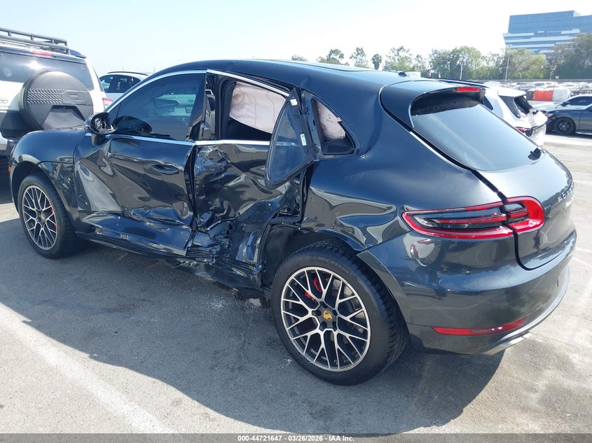 Vin: wp1af2a53hlb60455, lot: 45218797, porsche macan turbo 20173