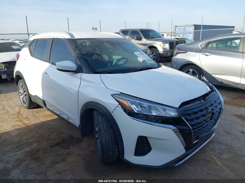 2021 Nissan Kicks Sv Xtronic Cvt